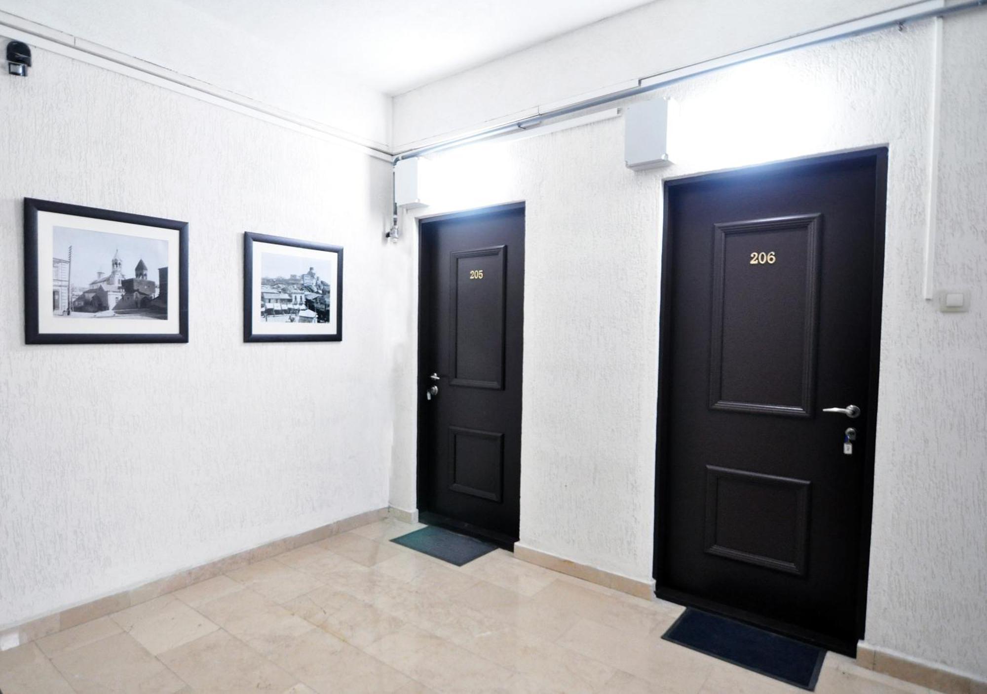 Central Comfort Place Lll Tbilisi Exterior photo