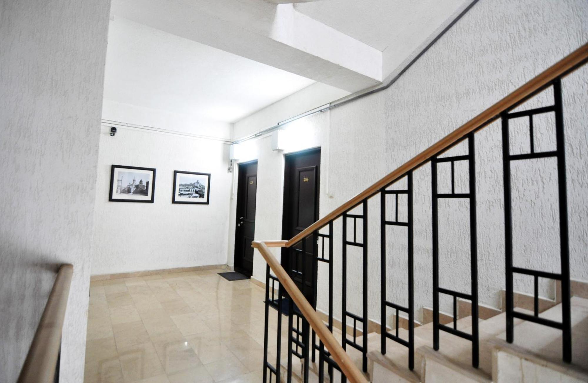 Central Comfort Place Lll Tbilisi Exterior photo
